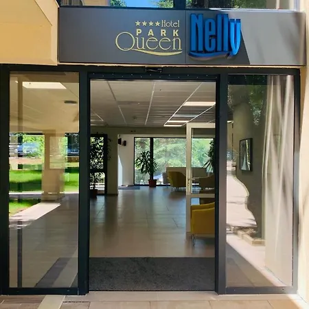Queen Nelly Park 4*