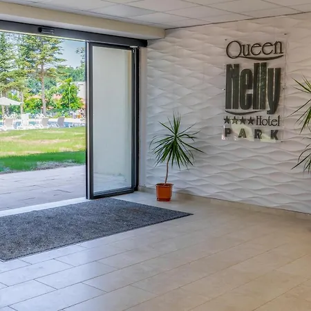 Queen Nelly Park Otel Naousa