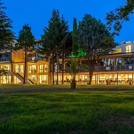 Queen Nelly Park Otel Naousa