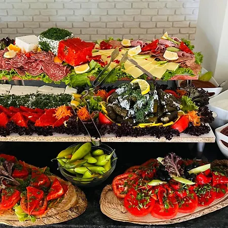 Queen Nelly Park 4* Naousa