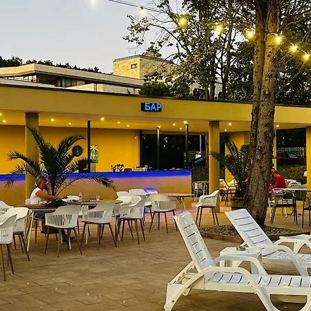 Otel Queen Nelly Park Naousa