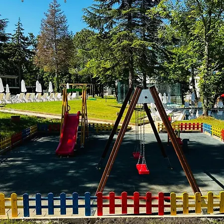 Queen Nelly Park Otel Naousa