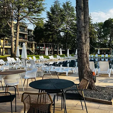 מלון Queen Nelly Park קיטן
