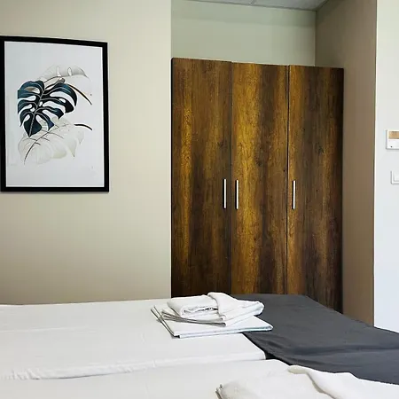 Queen Nelly Park 4* Naousa