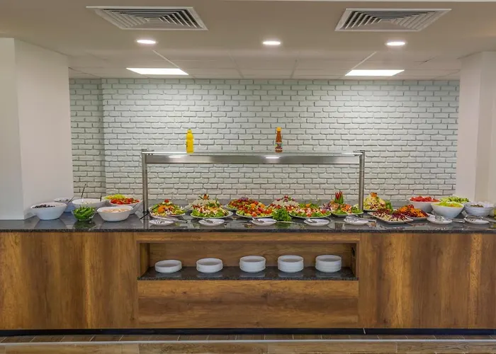 Queen Nelly Park Hotel 4*