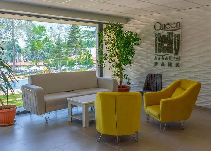 Queen Nelly Park 酒店 4*