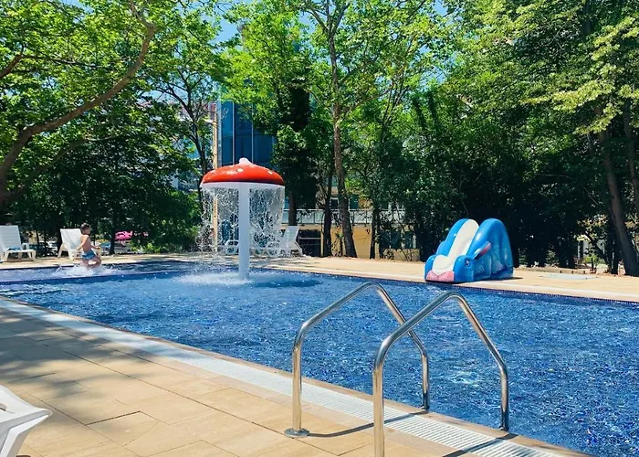 Queen Nelly Park 希典