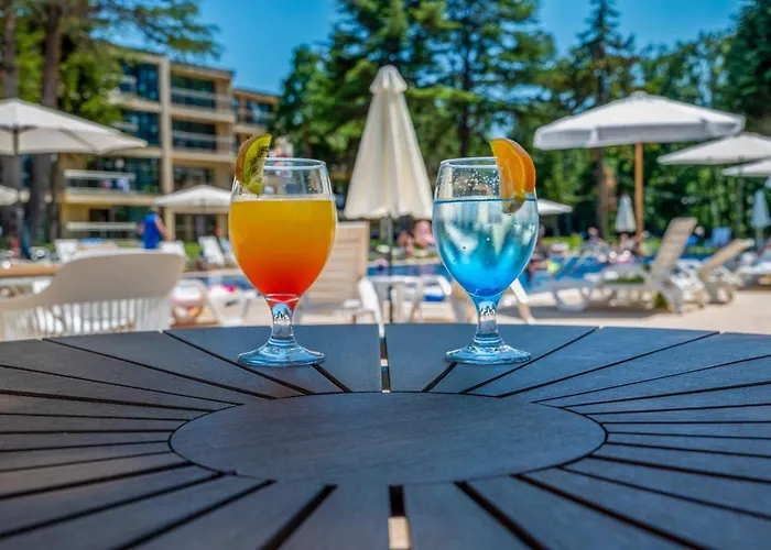 Queen Nelly Park 希典