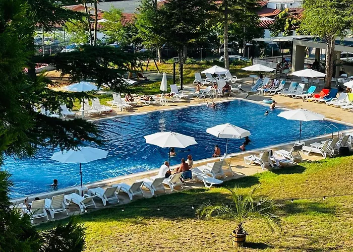 Hotel Queen Nelly Park