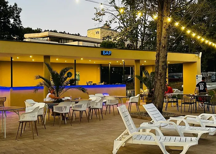 酒店 Queen Nelly Park 希典