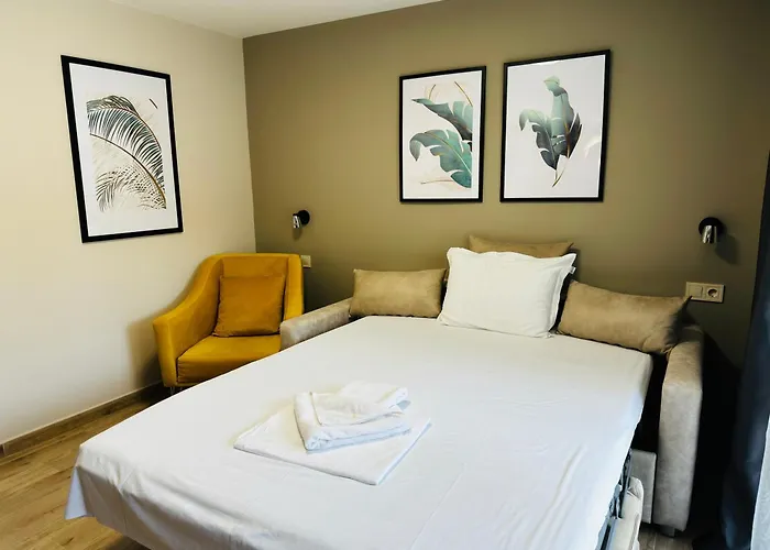 Queen Nelly Park 酒店 希典