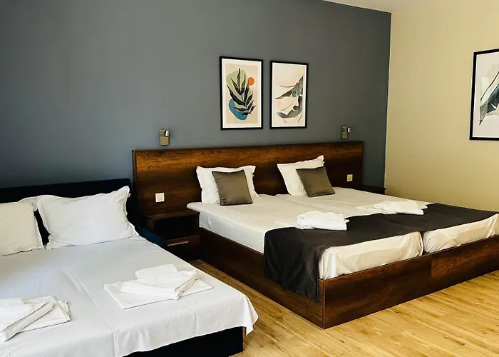 Queen Nelly Park Hotel 4*