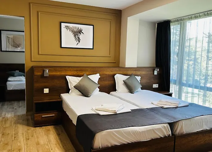 Queen Nelly Park 希典