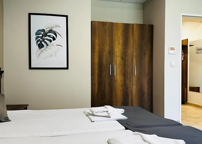 Queen Nelly Park 4* 希典